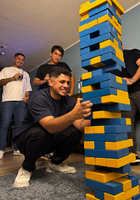 diversion en casa con beer pong jenga xxl o tabla de shots thumbnail