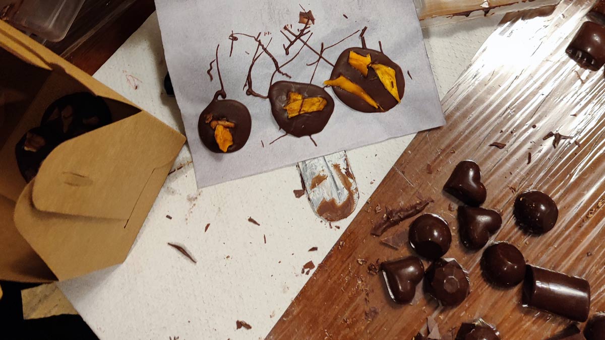 taller de chocolate al estilo belga con cacao 100 organico dtxrm0