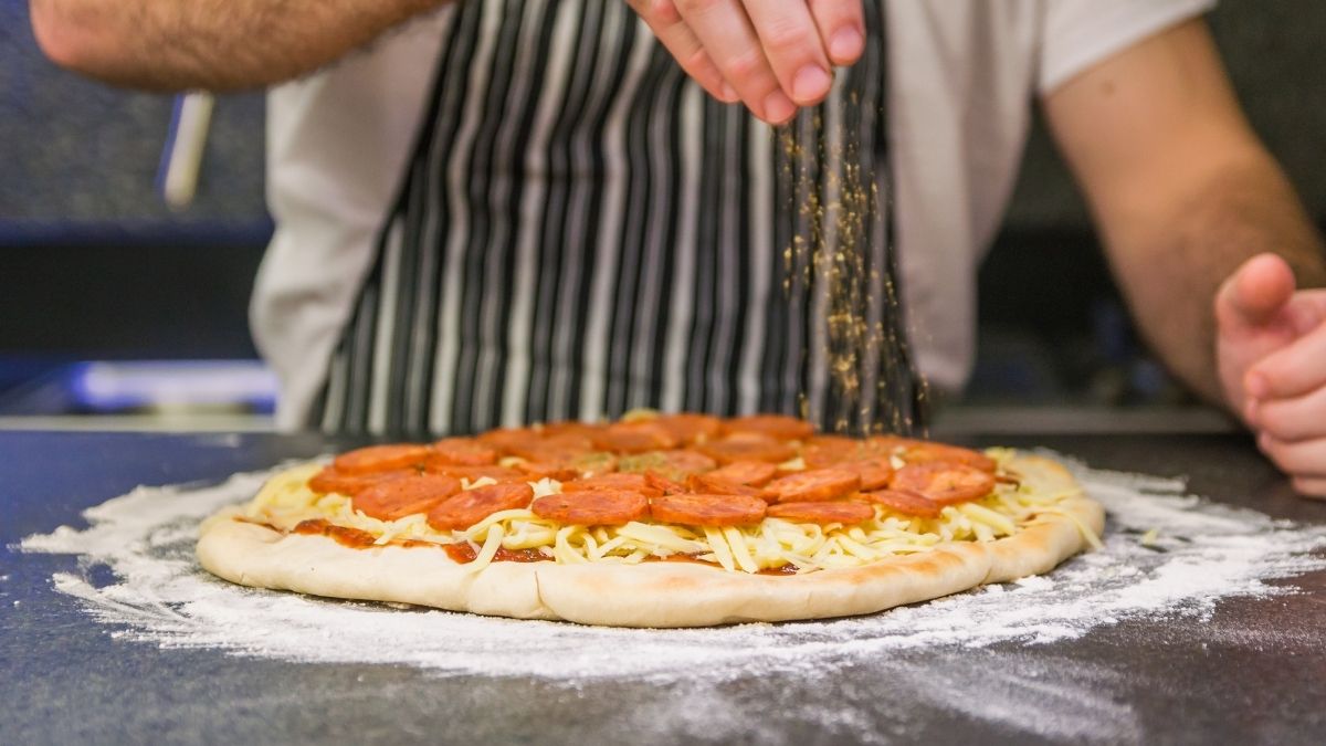 taller de pizza en lima masa casera y recetas deliciosas rkhco3