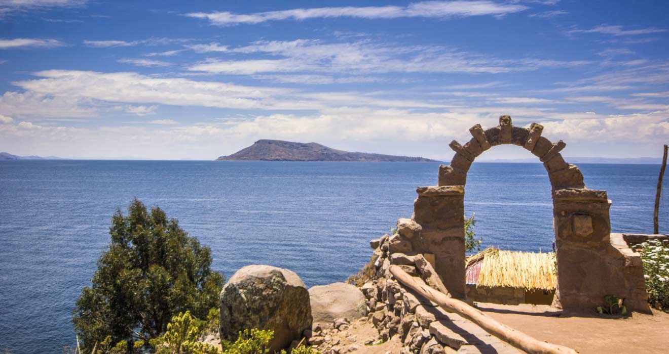 2d 1n titicaca uros home stay en taquille gallery 7