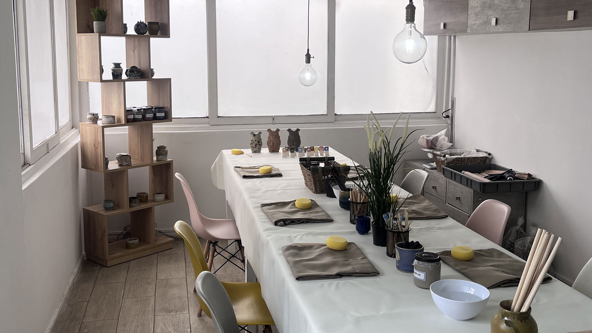 taller express de ceramica con vino y piqueos aeshaw