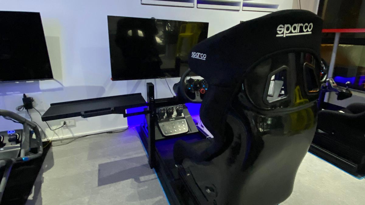 experiencia de simracing vive el automovilismo virtual en lima alkha6
