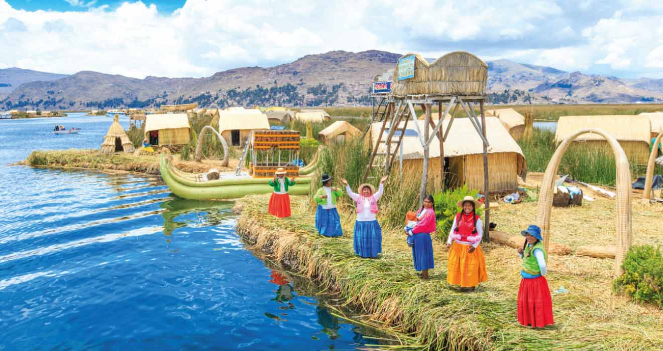 2d 1n islas del lago titicaca uros taquille y luquina gallery 7