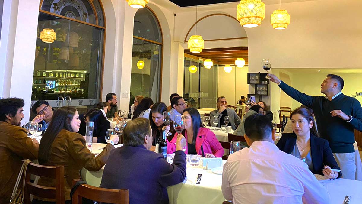cata de vino en lima aprende a degustar como experto bw9ti0