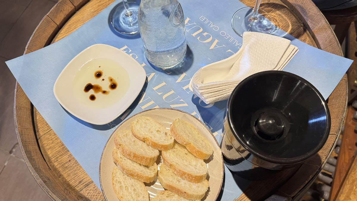 experiencia gourmet en la viniteca d7xn9d