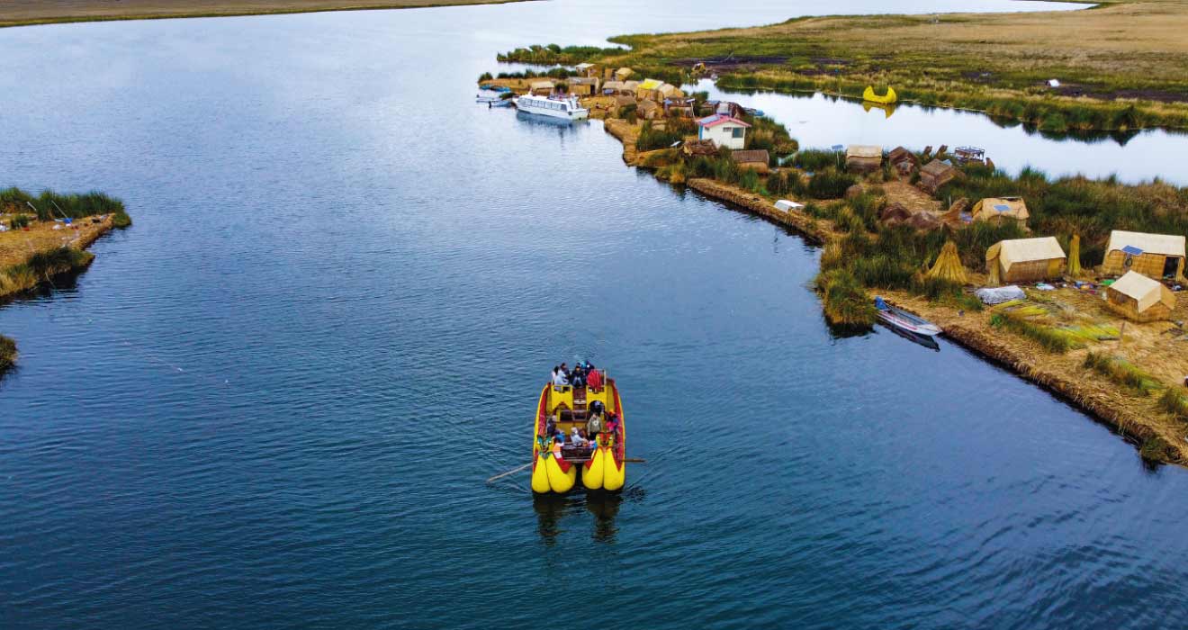 isla flotante de los uros gallery 3