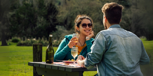 almuerzo romantico y paseo a caballo en la playa en lima thumb_landscape