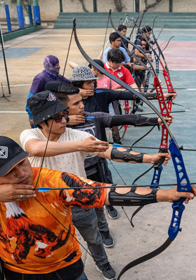tiro con arco en lima diversion grupal sin experiencia thumbnail