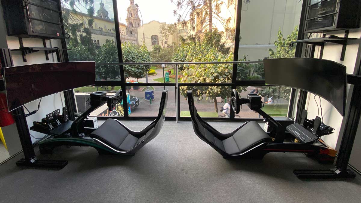 experiencia de simracing vive el automovilismo virtual en lima jswqp2