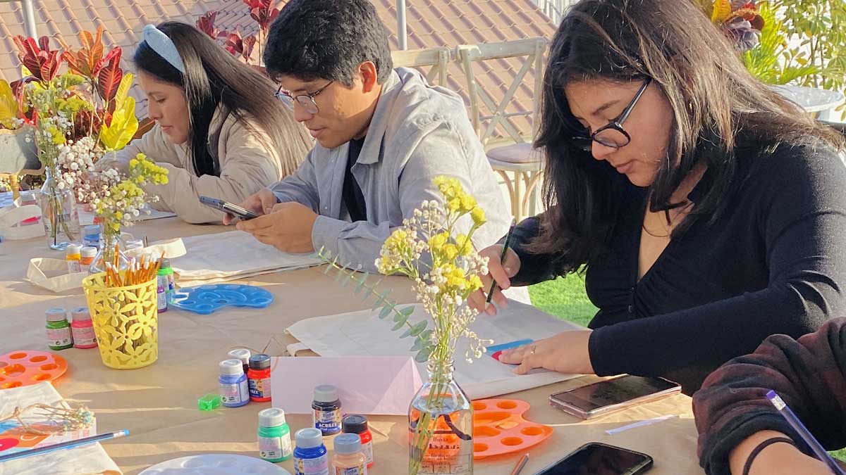taller de arte en lima disena y pinta tu totebag jw4vvy