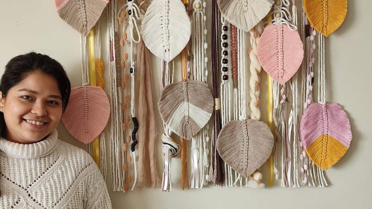taller de macrame proyecto tapiz pluma nuetx8