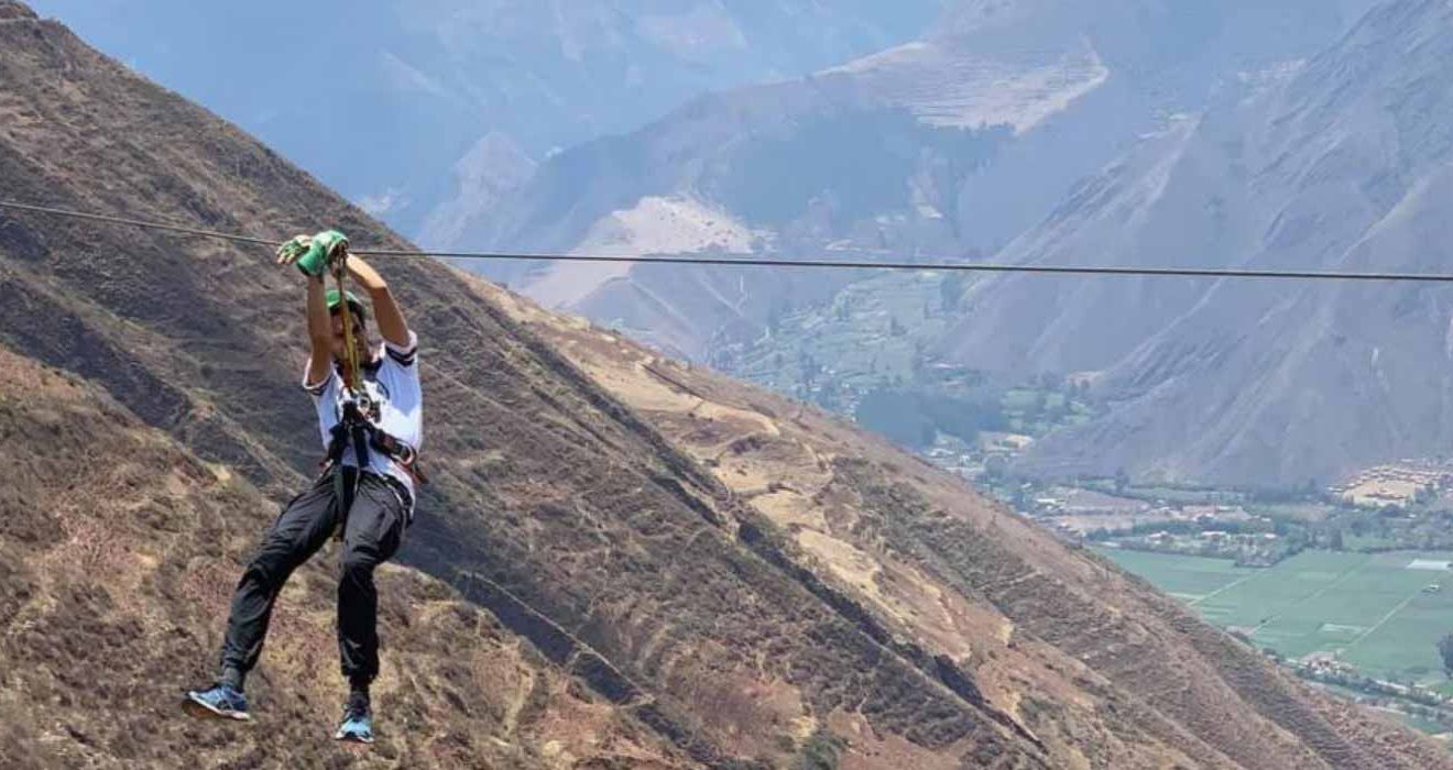 zipline en el valle sagrado thumbnail