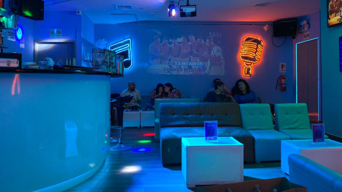 noche de karaoke en box privado romance con capacidad para 5 personas qhmz3r