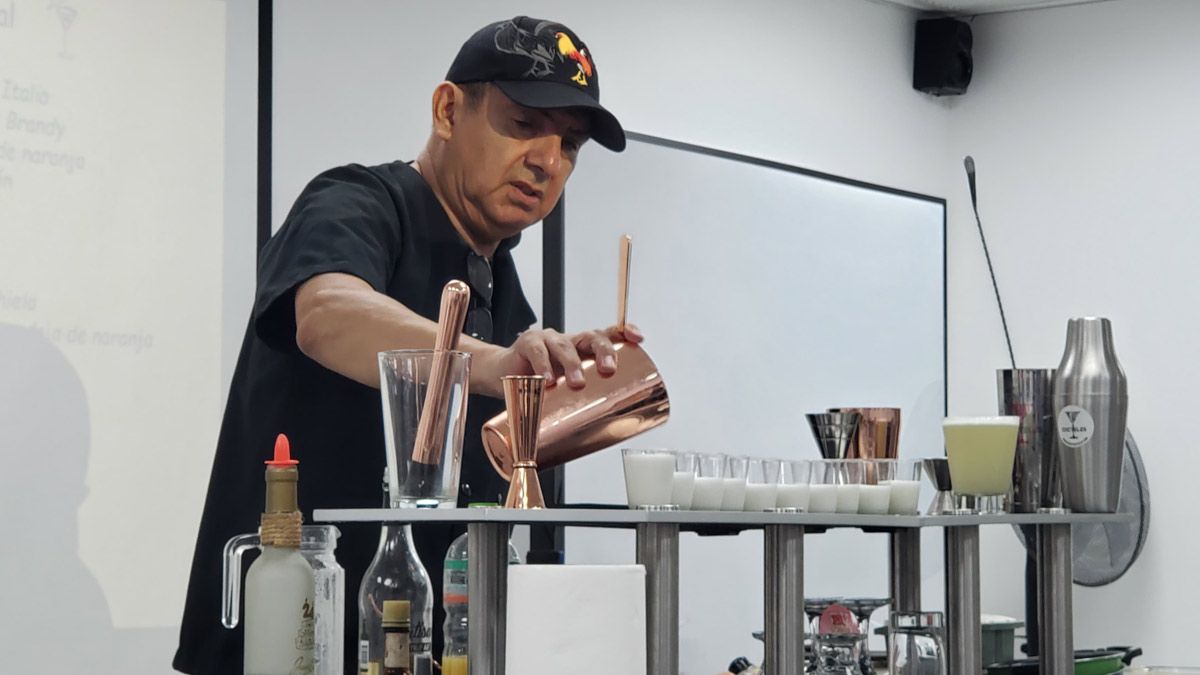 curso corporativo de bar chef maridaje perfecto de cocteles y tapas r2rghb