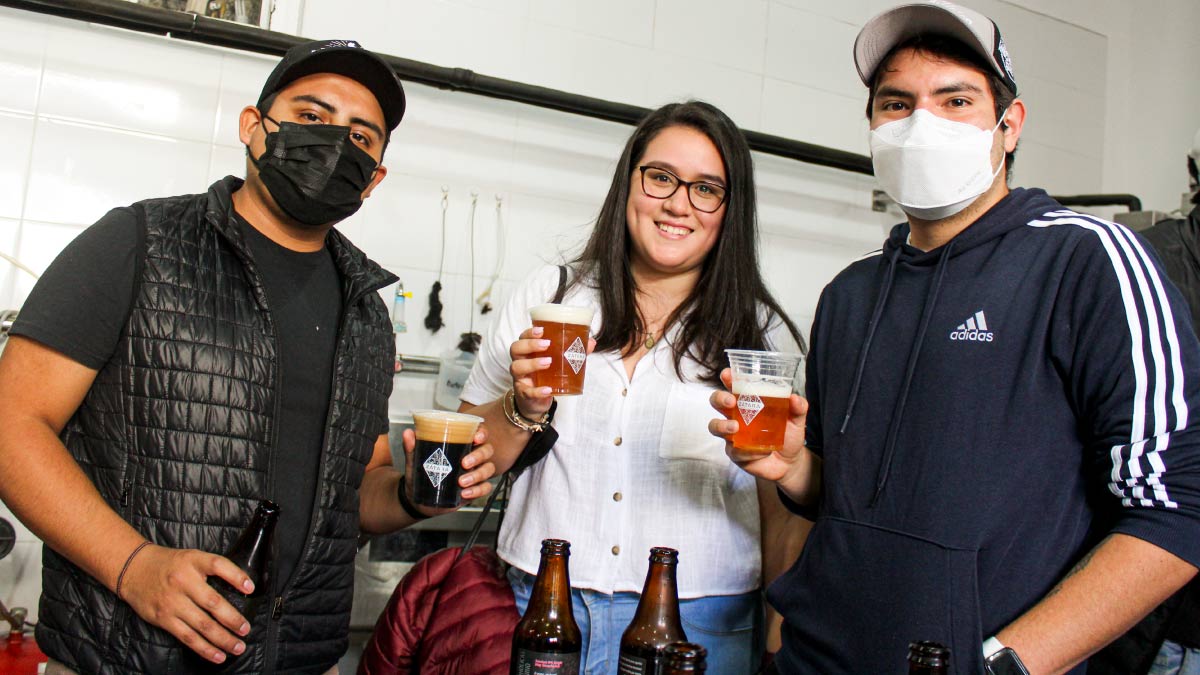 tour cervecero cata visita guiada almuerzo marino t0xnct