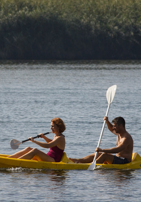 kayak en el oasis moron thumbnail