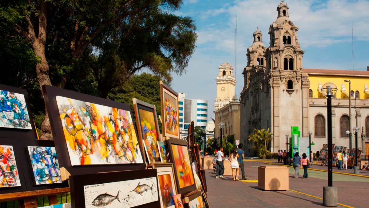 explora miraflores parques museos y surf en el mar preview