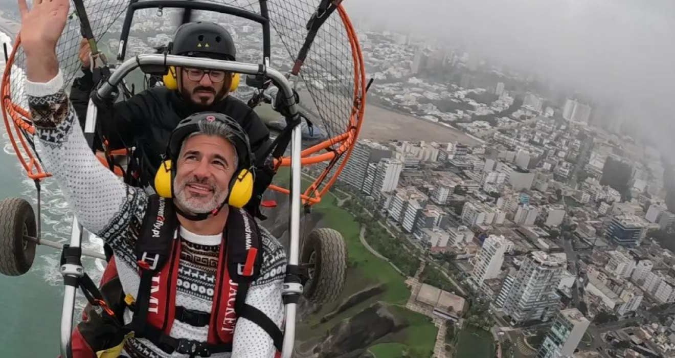 vuelos en parapente con paratrike en la costa verde thumbnail